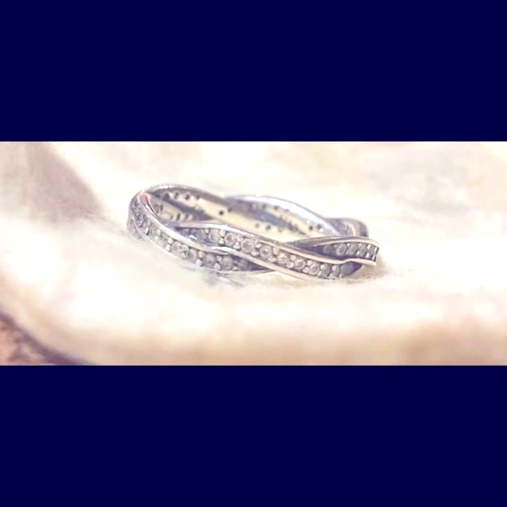 PANDORA Twist of Fate Ring